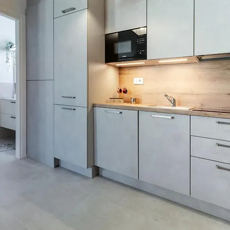 La Breva - - 1 Minuto Dal Centro Комо