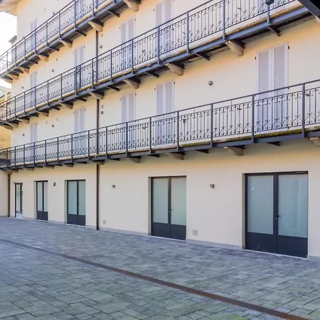 La Breva - - 1 Minuto Dal Centro * كومو