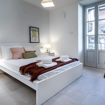 La Breva - - 1 Minuto Dal Centro