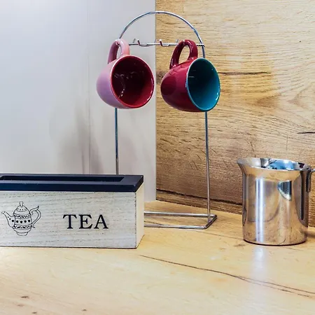 La Breva - - 1 Minuto Dal Centro